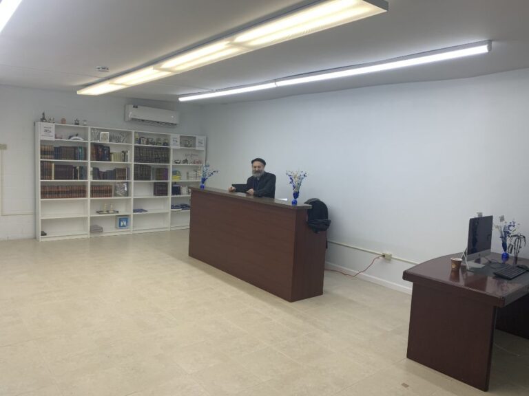 Bookstore-min
